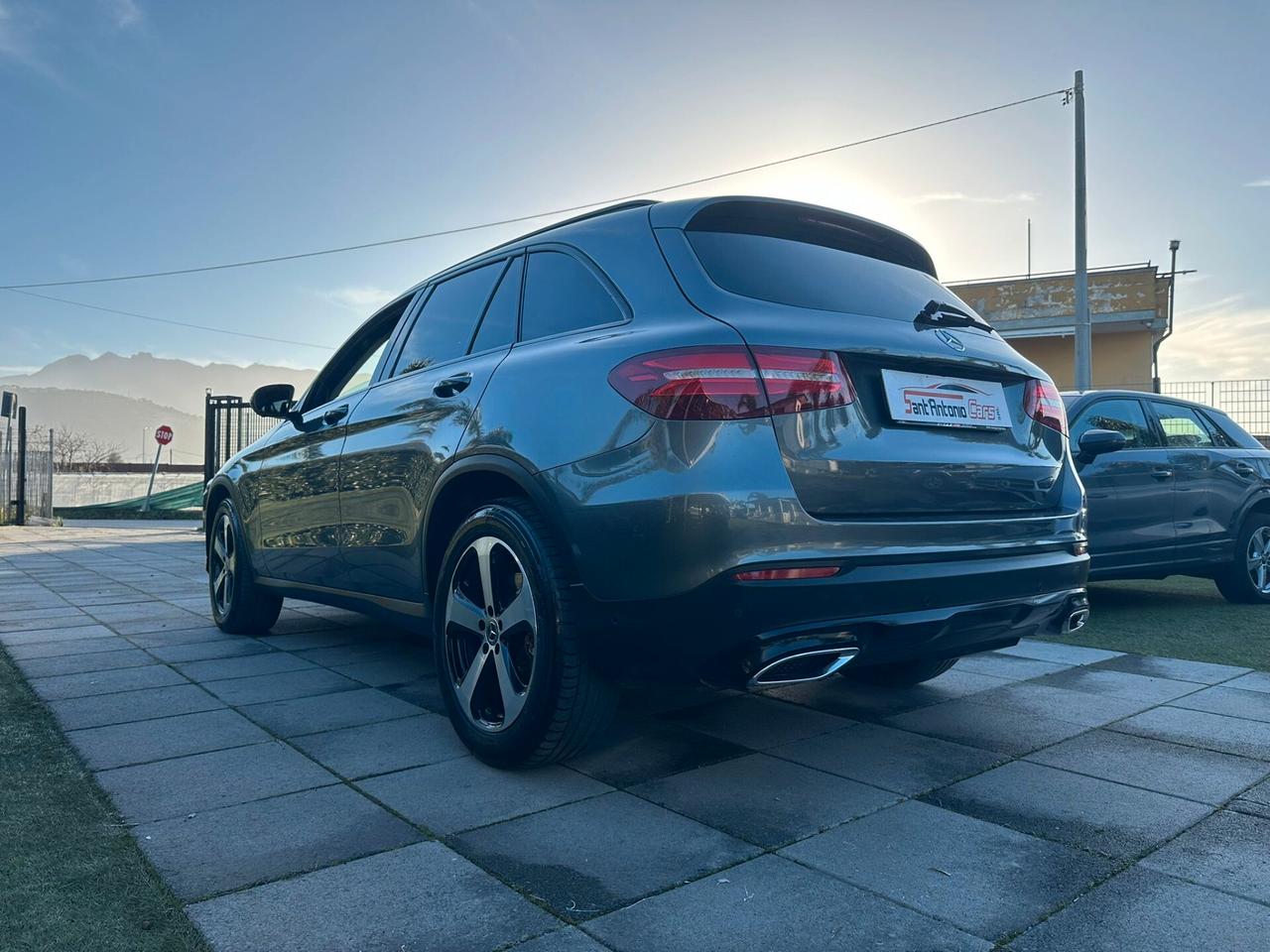 Mercedes GLC 220 170V d 4Matic Exclusive 2017 FULL