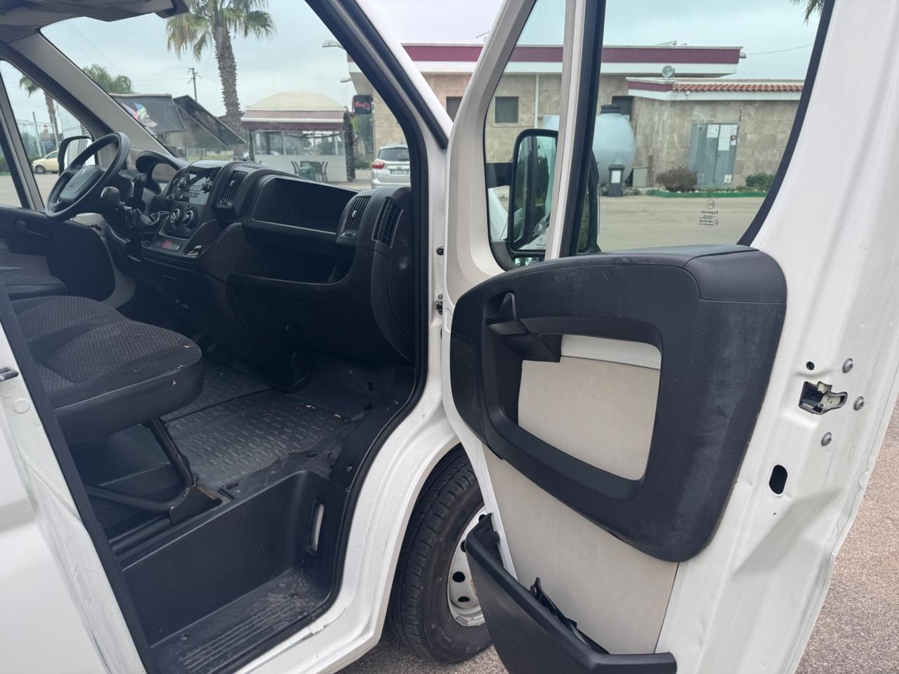 PEUGEOT BOXER 2.2 130CV TETTO BICOLOR NERO-2015