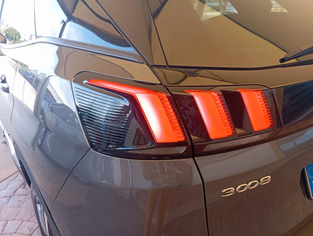 Peugeot 3008 PureTech Turbo 130 S&S EAT8 Allure