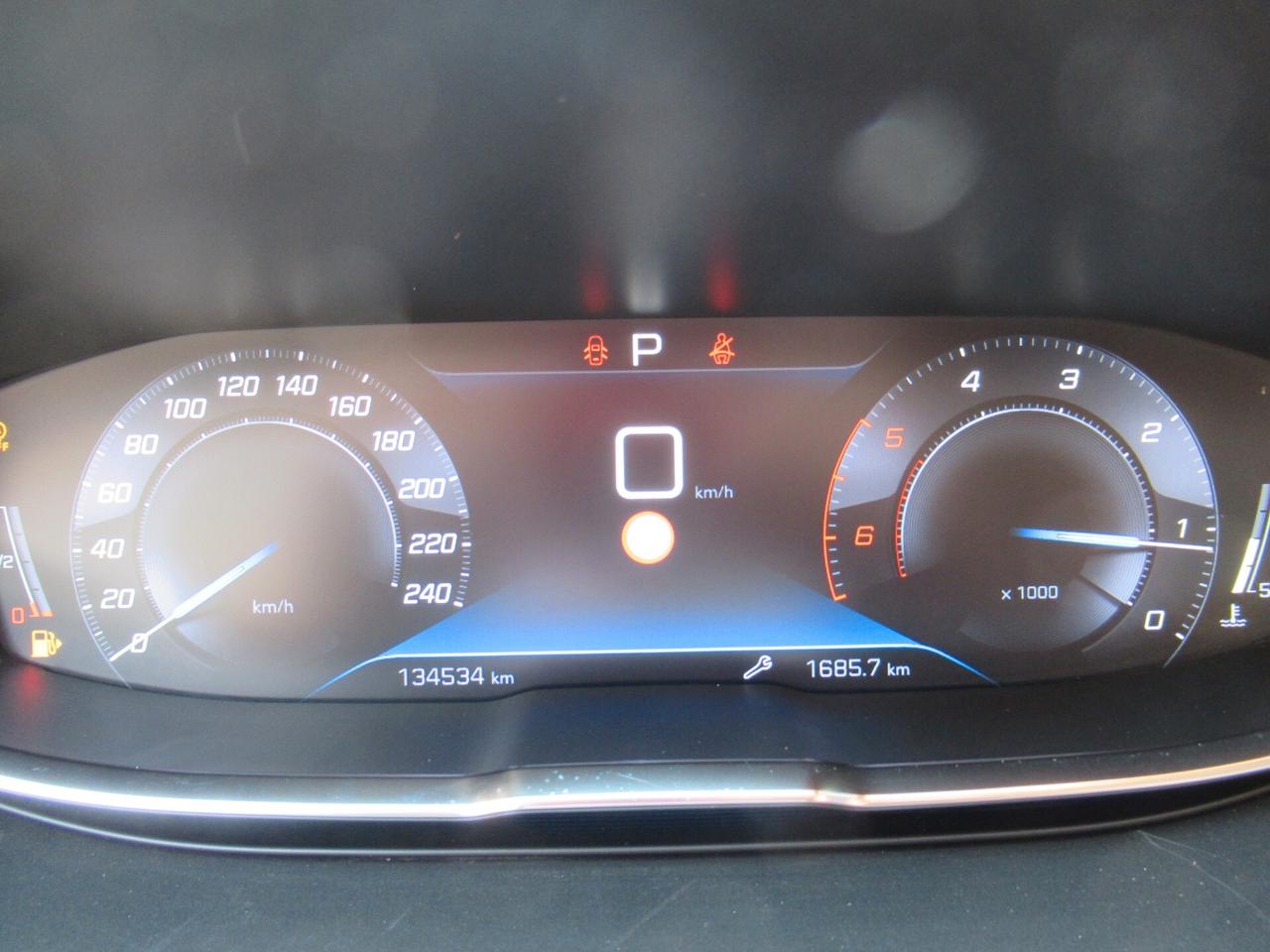 Peugeot 3008 BlueHDi 130 S&S EAT8 Business
