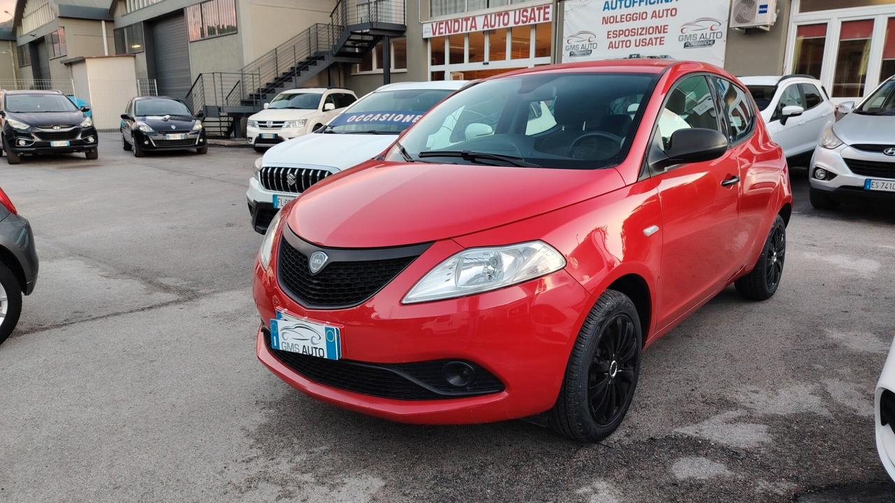 Lancia Ypsilon 1.2 69 CV 5 porte S&S Platinum