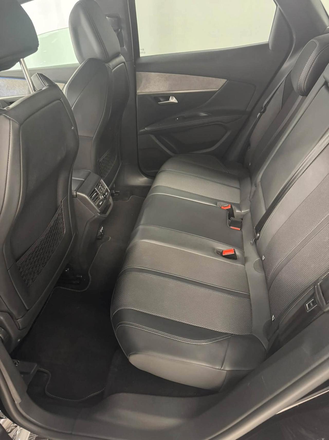 Peugeot 3008 BlueHDi 130 S&S EAT8 GT