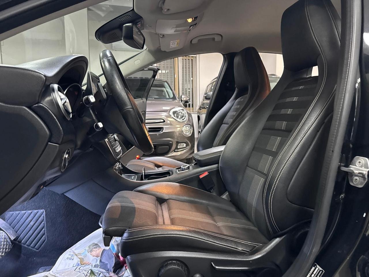 Mercedes A 180d Automatic Total Black 2018