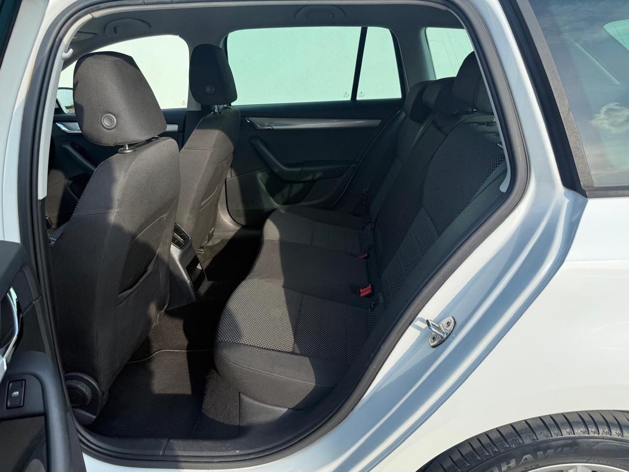 Skoda Octavia 1.6 TDI CR 110 CV DSG Wagon Executive