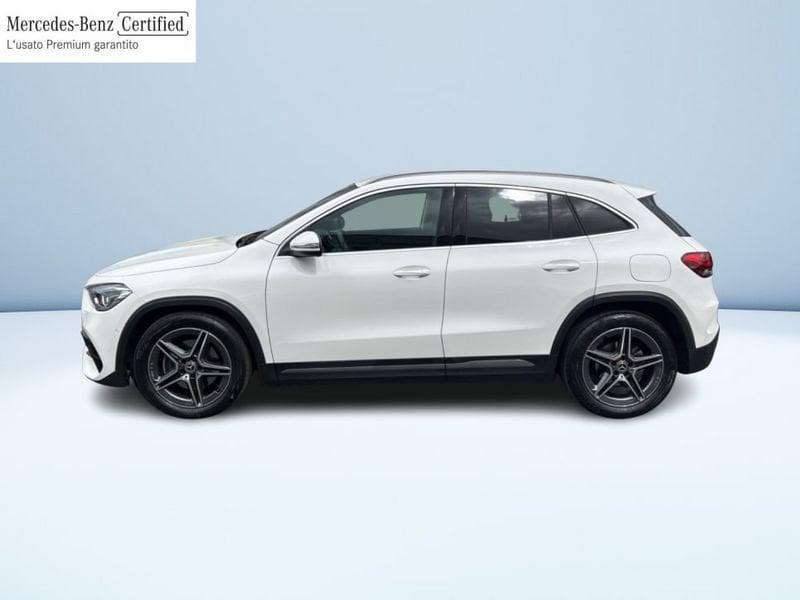 Mercedes-Benz GLA 200 D PREMIUM AUTO