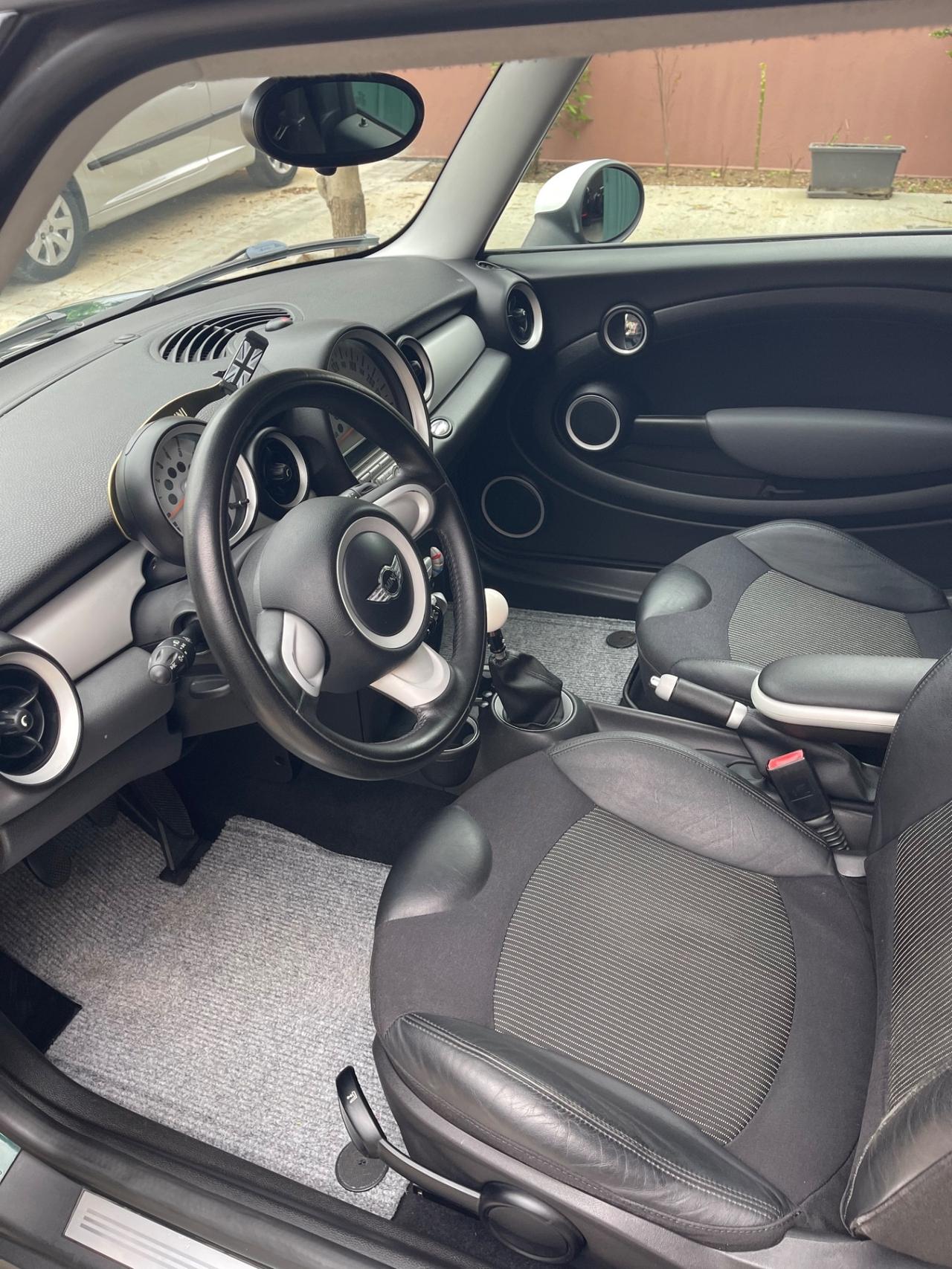Mini 1.6 16V Cooper