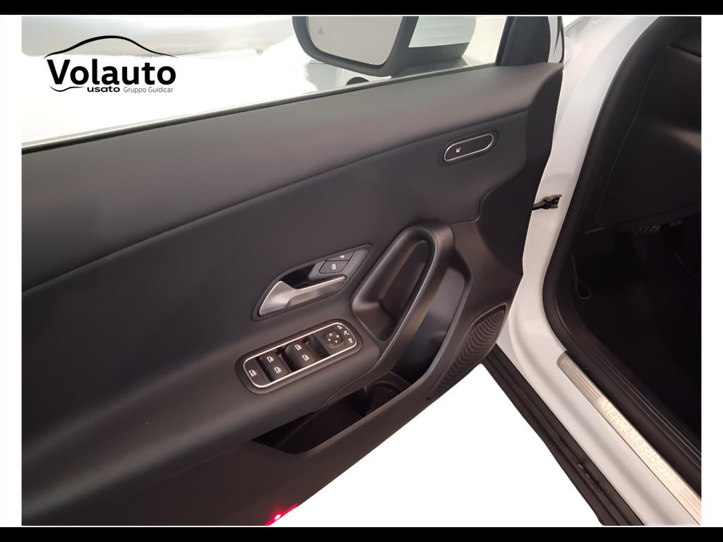 Mercedes-Benz Classe A - W177 2023 - A 180 d Advanced auto