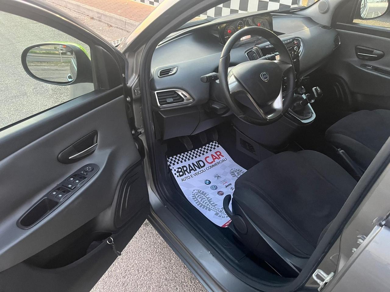Lancia Ypsilon 1.2 69 CV 5 porte GPL Ecochic 2014
