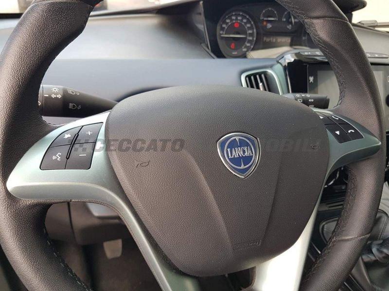 Lancia Ypsilon Ypsilon 1.0 firefly hybrid Platino s&s 70cv