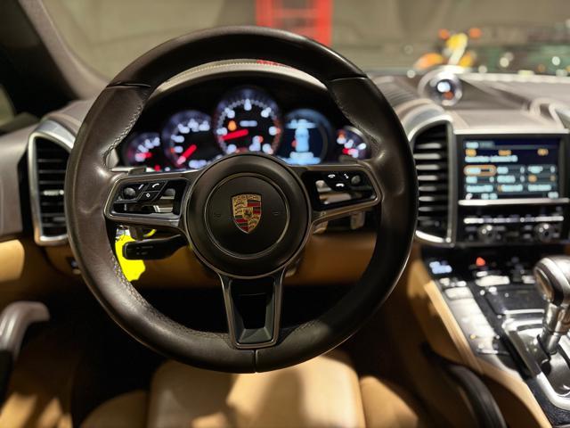 PORSCHE Cayenne 3.0 Diesel Platiunum Edition