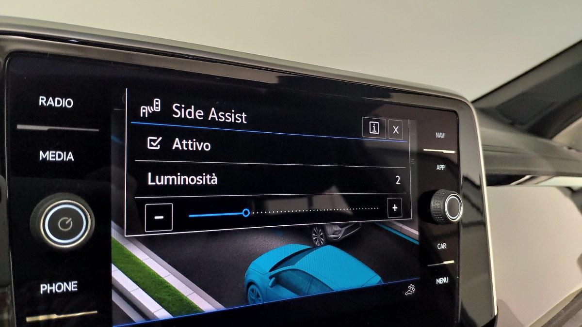 VOLKSWAGEN T-Roc 1.5 Tsi Act Dsg R-Line