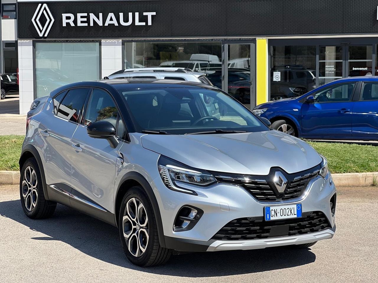 Renault Captur Full Hybrid E-Tech 145 CV Techno solo 1900 km