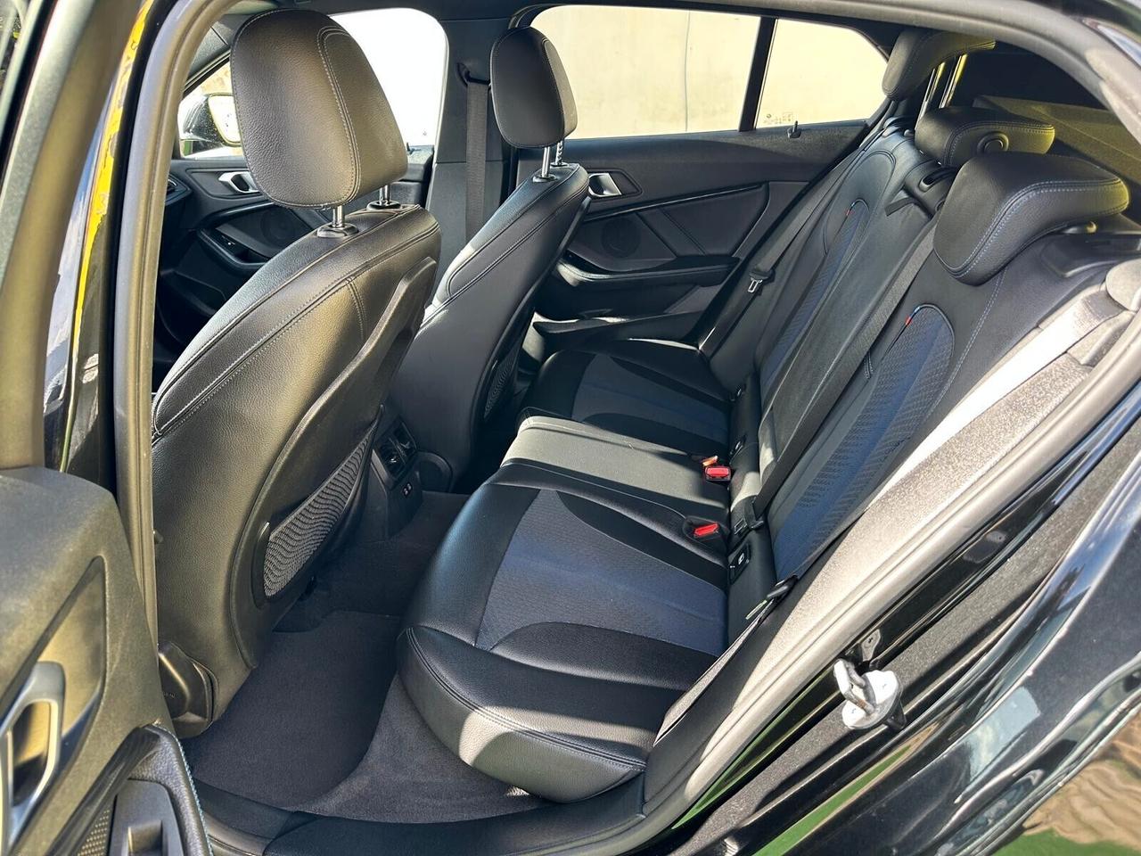 Bmw 1 116d 5p. Msport