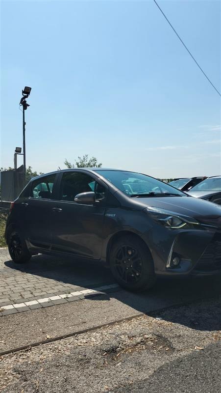 Toyota Yaris 1.5 Hybrid 5 porte Active