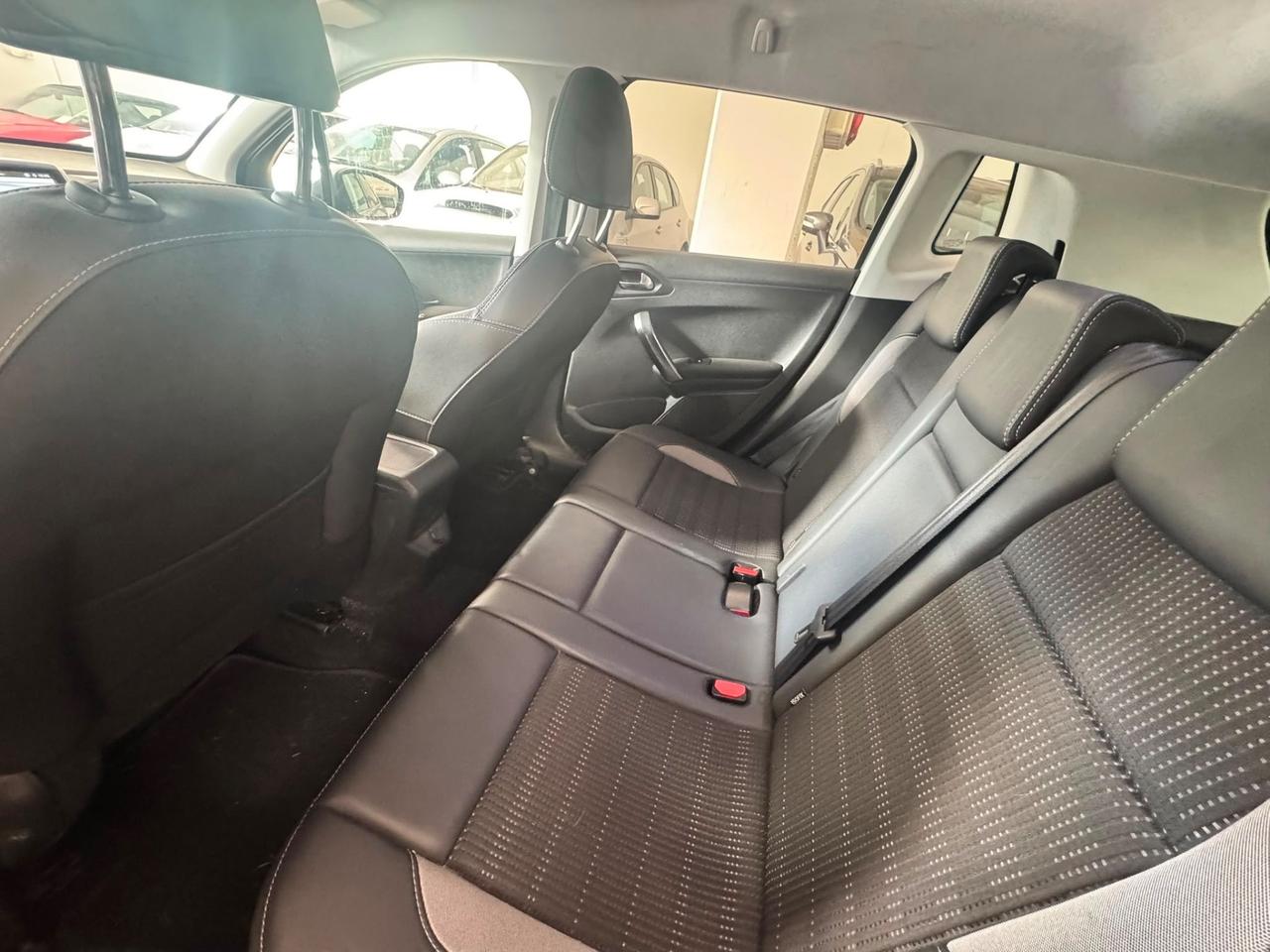 Peugeot 2008 BlueHDi 120 S&S Black Matt NEOPATENTATI