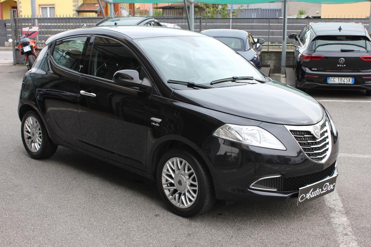 Lancia Ypsilon 1.2 69 CV 5 porte Gold PER NEOPATENTATI!!
