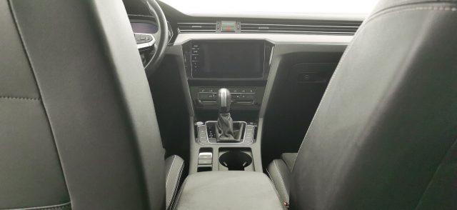 VOLKSWAGEN Passat Variant 2.0 TDI SCR EVO DSG Executive