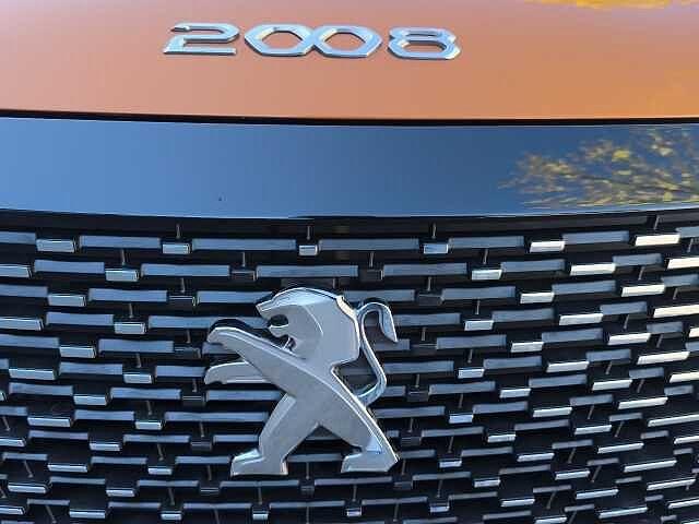 Peugeot 2008 PureTech 130 S&S EAT8 Allure