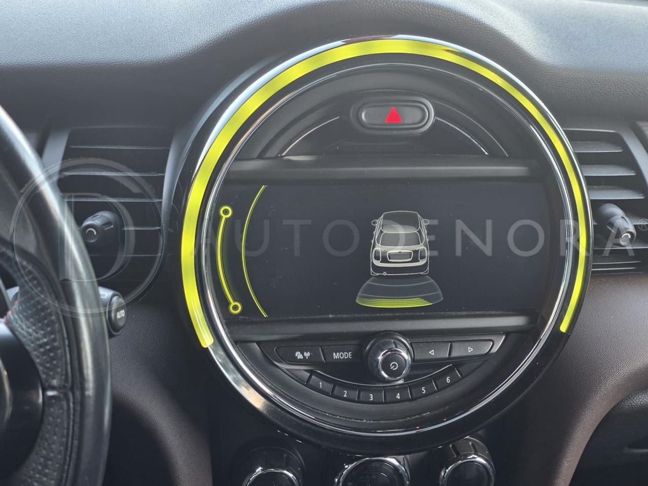 Mini 2.0 Cooper SD Business XL#AUTO#LED#PELLE#NAVI#AMBIENT LIGHT