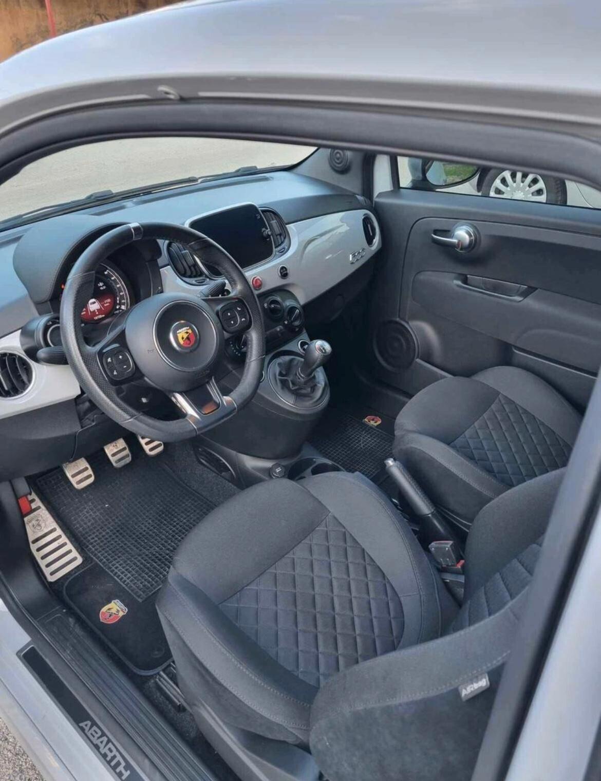 Abarth 595 1.4 Turbo T-Jet 165 CV Turismo