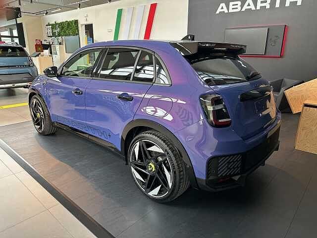 Abarth 600e Scorpionissima