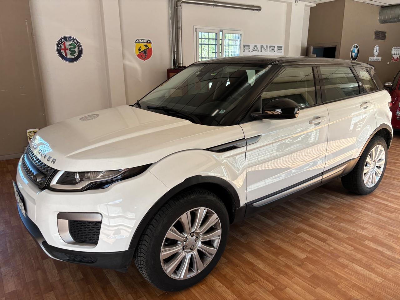 Land Rover Range Evoque 2.0 TD4 150 CV 5p. Pure