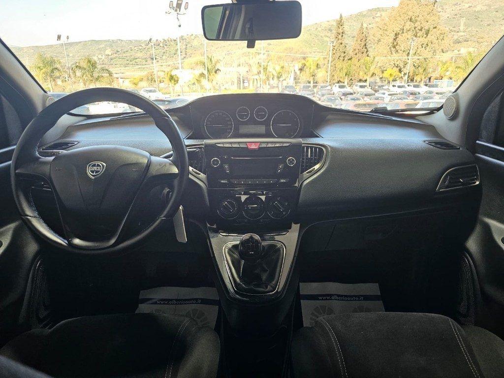 Lancia Ypsilon 1.3 MJT 16V 95 CV 5 porte S&S Silver