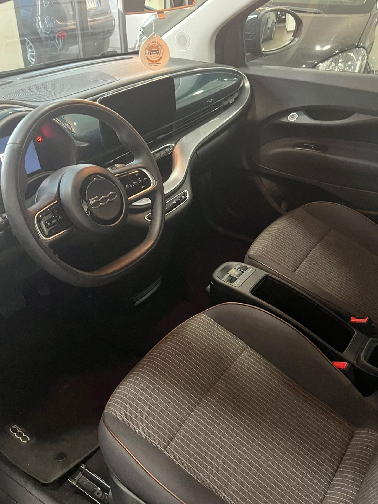 Fiat 500 Icon Berlina 42 kWh