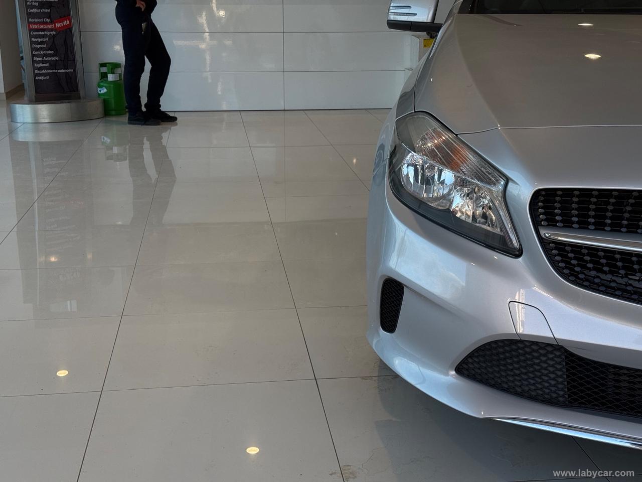 MERCEDES-BENZ A 180 d Sport