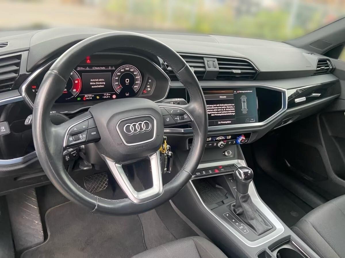 Audi Q3 Sportback S line S tronic 35 TDI