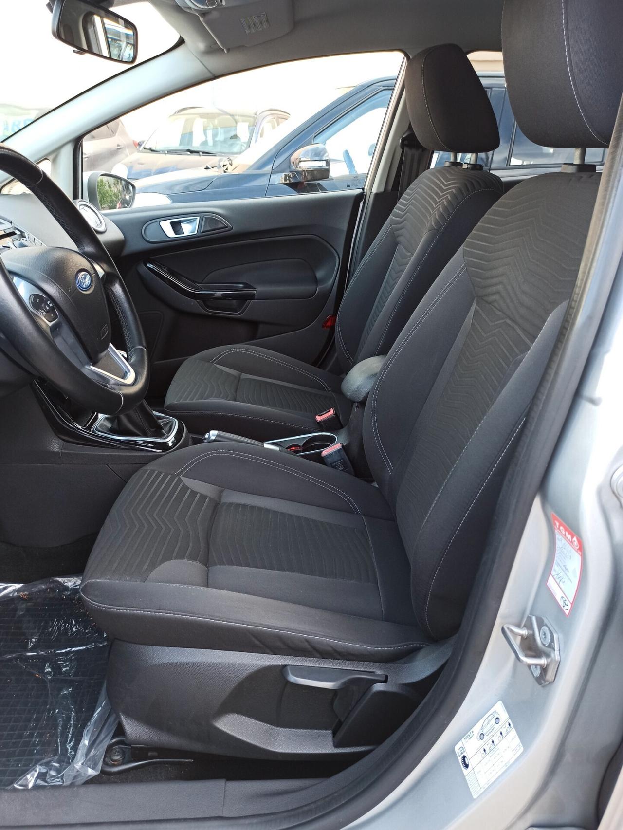 Ford Fiesta 1.5 TDCi 75CV 5 porte Titanium