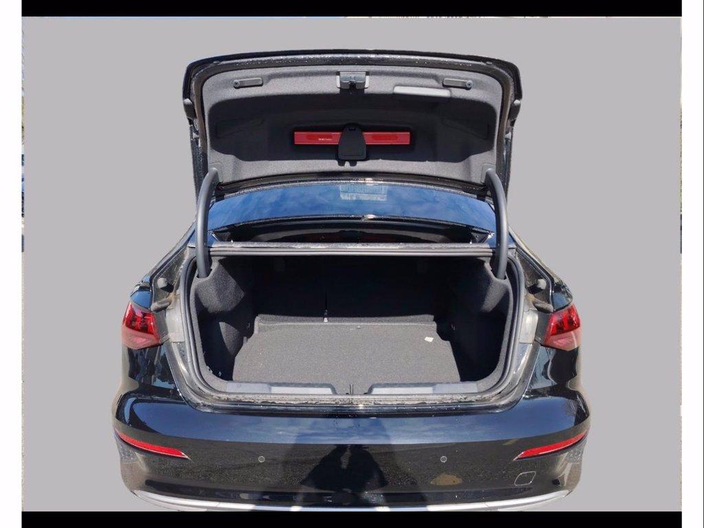 AUDI A3 sedan 35 1.5 tfsi business advanced del 2025