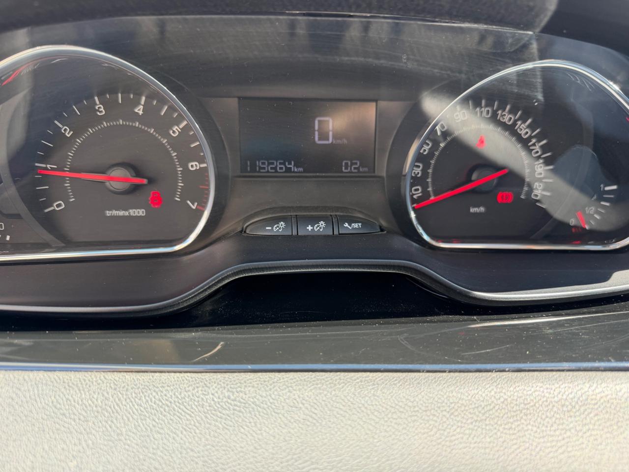 Peugeot 208 1.2 VTi 82 CV 5 porte Active