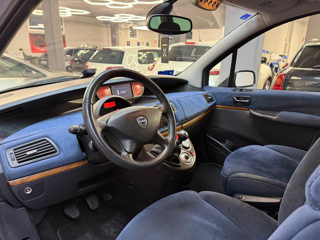 Lancia Phedra 2.0 MJT - FABIANOAUTO