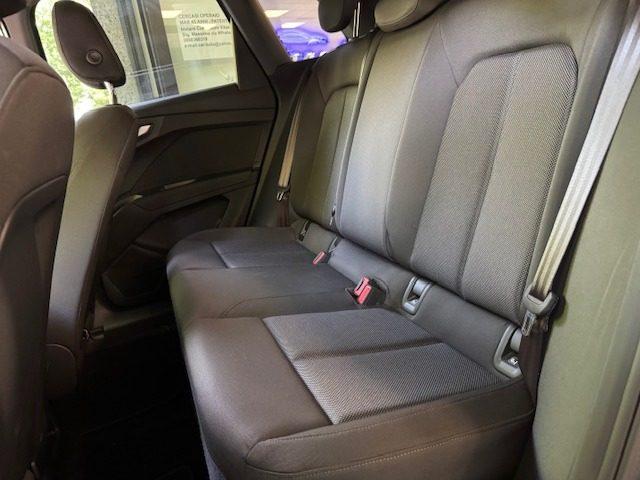 AUDI Q4 e-tron Q4 35 e-tron Business Advanced