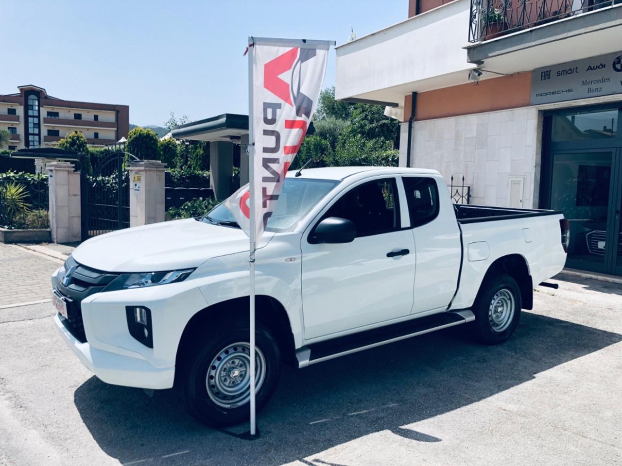 Mitsubishi L200 2.3 PICKUP CABINA ESTESA 4X4