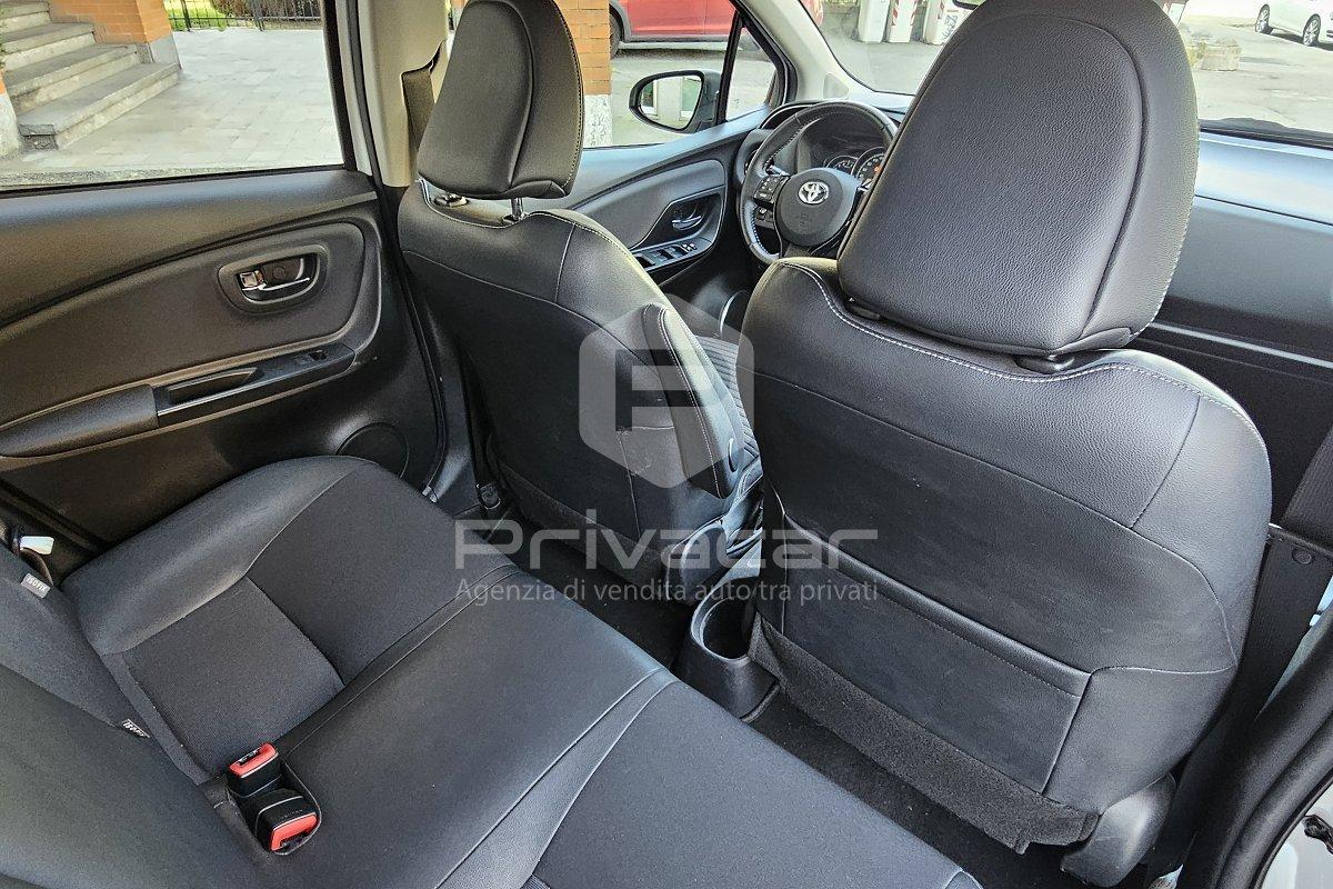 TOYOTA Yaris 1.0 5 porte Lounge
