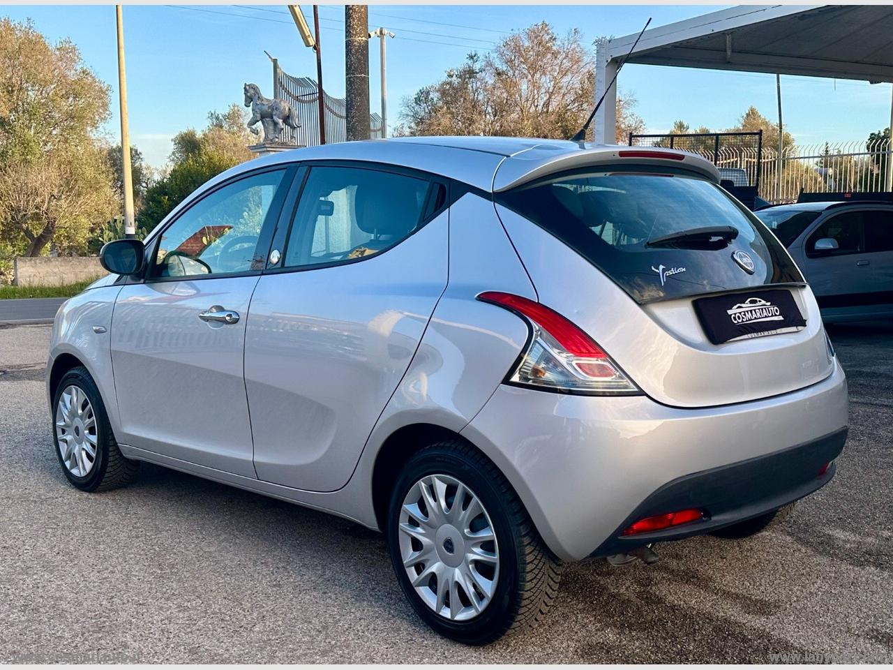 LANCIA Ypsilon 1.2 69 CV 5p. GPL Ecochic Gold