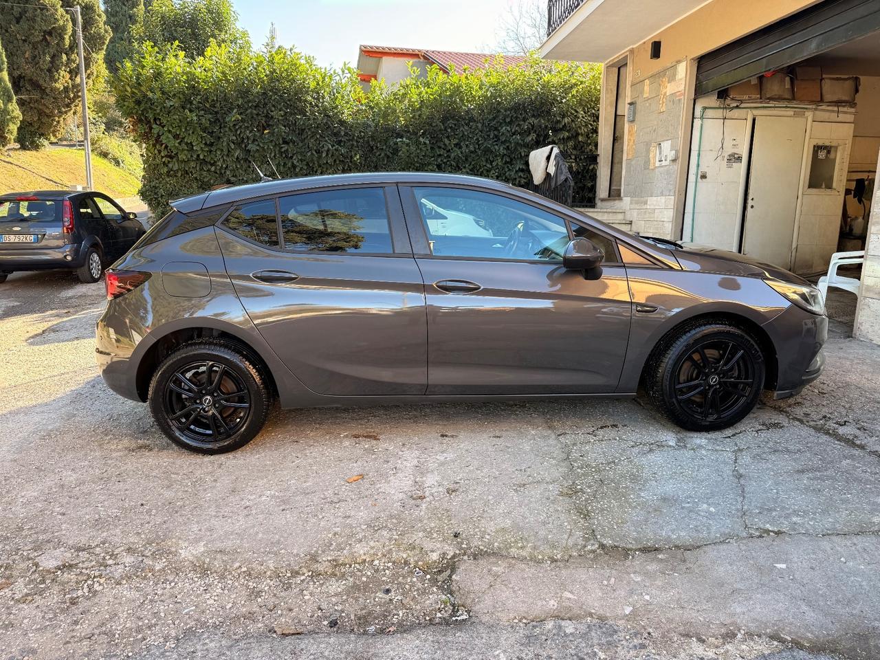 Opel Astra 1.6 CDTi 110CV Start&Stop 5 porte Innovation