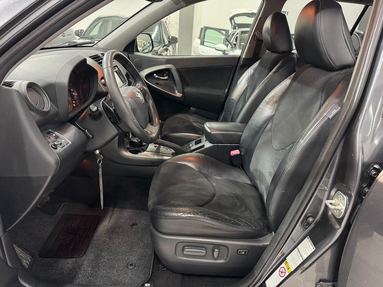 RAV4 2.2 D-Cat 150CV auto PREZZO VELOCE