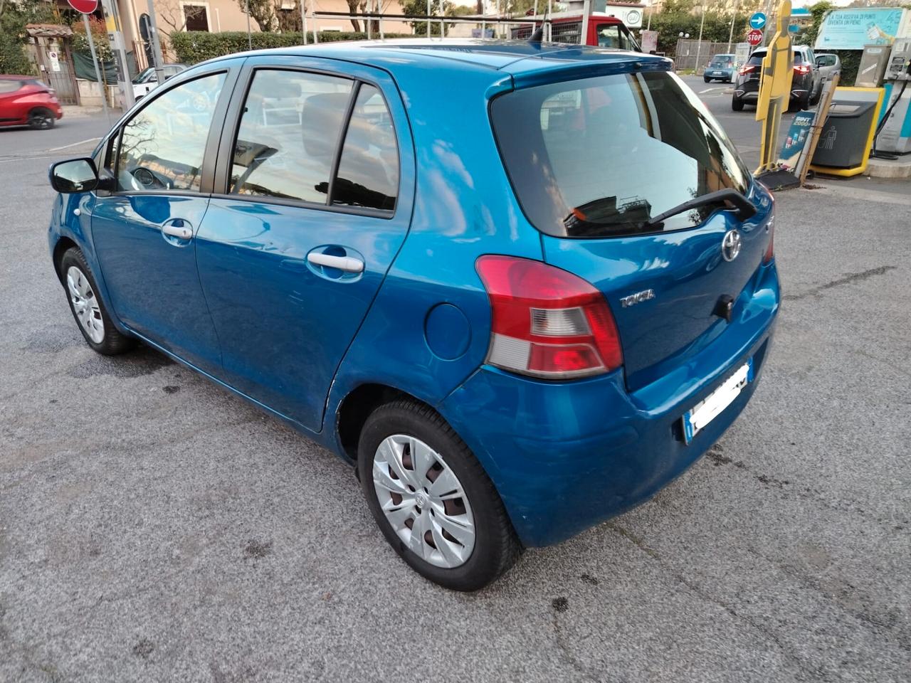 Toyota Yaris 1.0 5 porte Sol