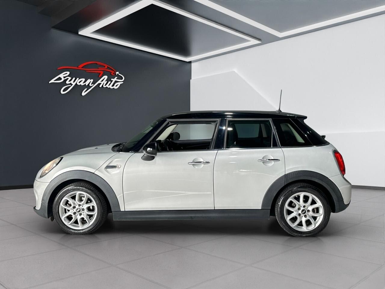 Mini Cooper 1.5 D 5P
