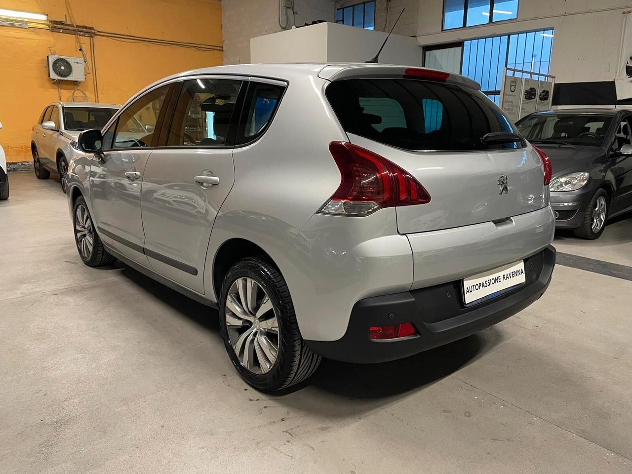 Peugeot 3008 BlueHDi 120 S&S Business