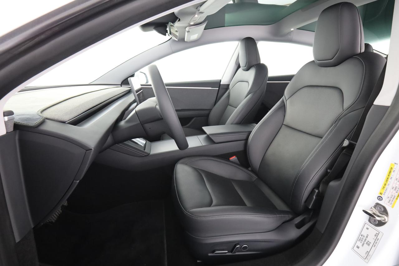 TESLA Model 3 NV35 RWD Premium