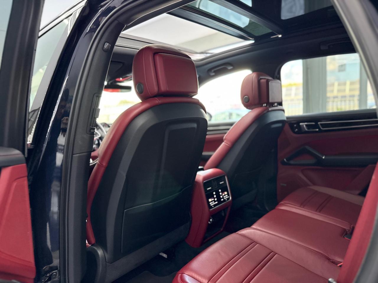 Porsche Cayenne 3.0 V6 FULL OPTIONAL
