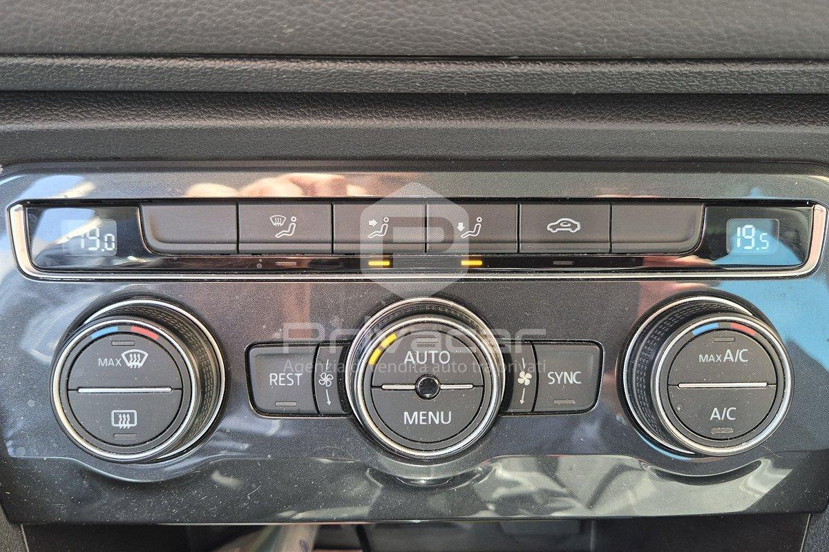 VOLKSWAGEN Tiguan 1.6 TDI SCR Sport BlueMotion Technology