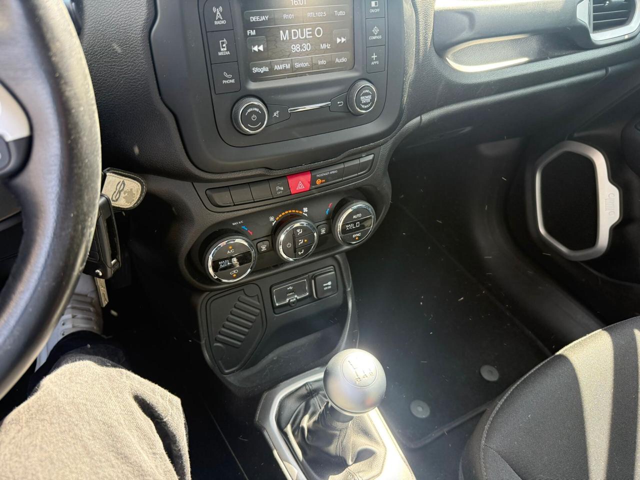 Jeep Renegade 1.6 E-TorQ EVO Sport