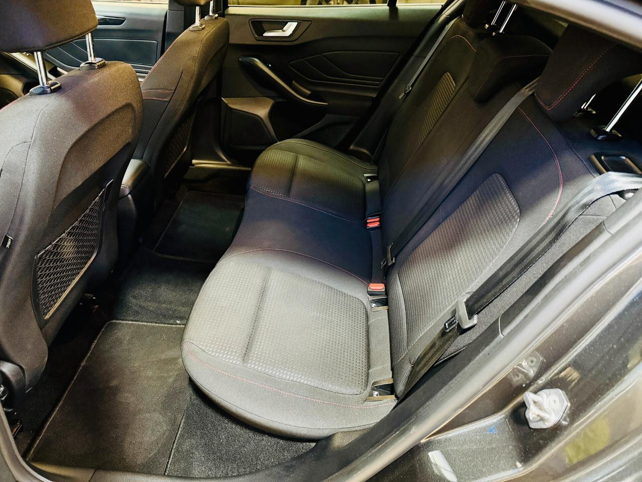 Ford Focus 1.5 Diesel 120 CV 5p. ST-Line / Autom