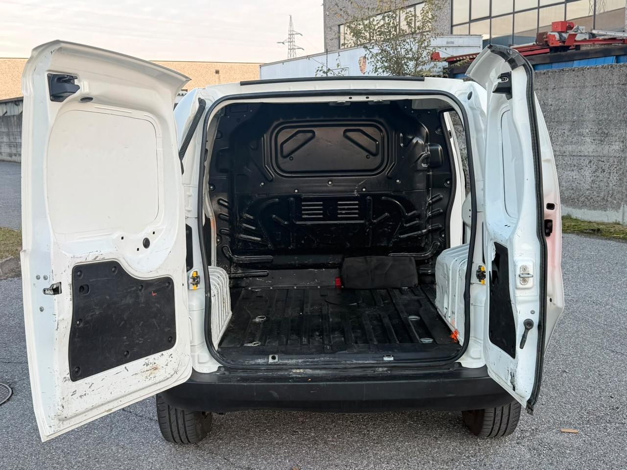 Fiat Fiorino 1.3 MJT 95CV Cargo Adventure