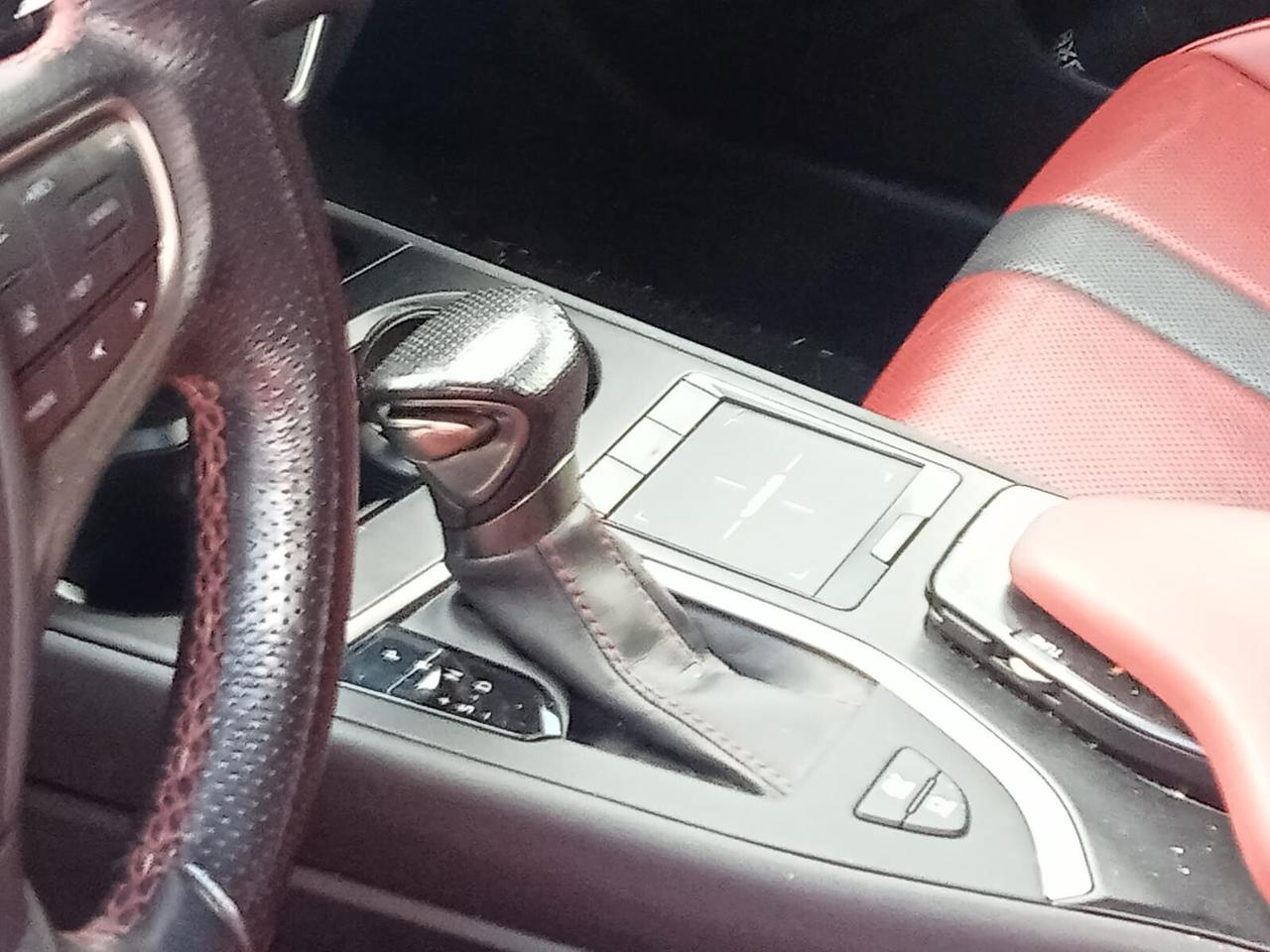 Lexus UX Hybrid 4WD F Sport